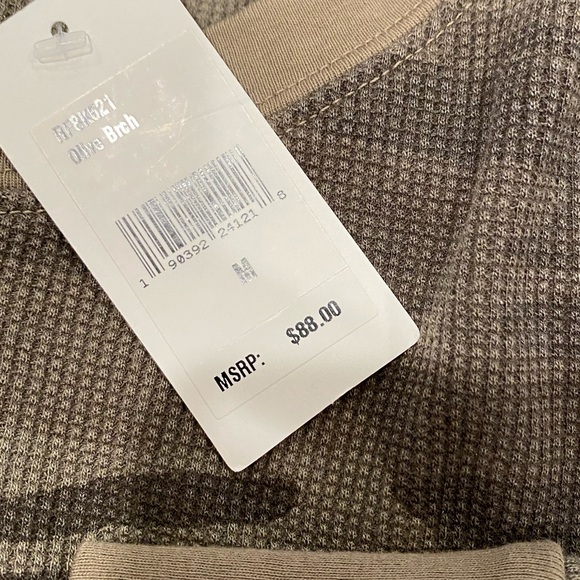 NWT Splendid size medium camo top. - Picture 4 of 4